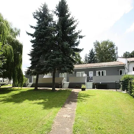 Holiday home Reihenhaeuser Mit Terrasse Am Kummerower In Sommersdorf *