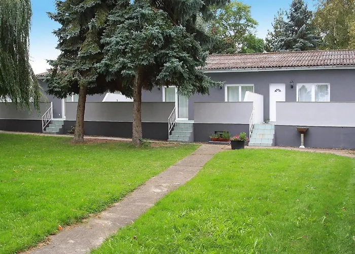 Schoenes Mit Terrasse 펜션 Sommersdorf (Mecklenburg-Vorpommern)