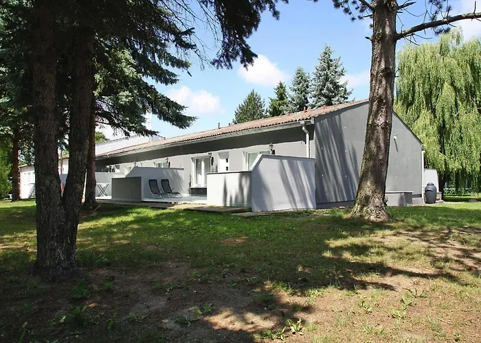 펜션 Schoenes Mit Terrasse *